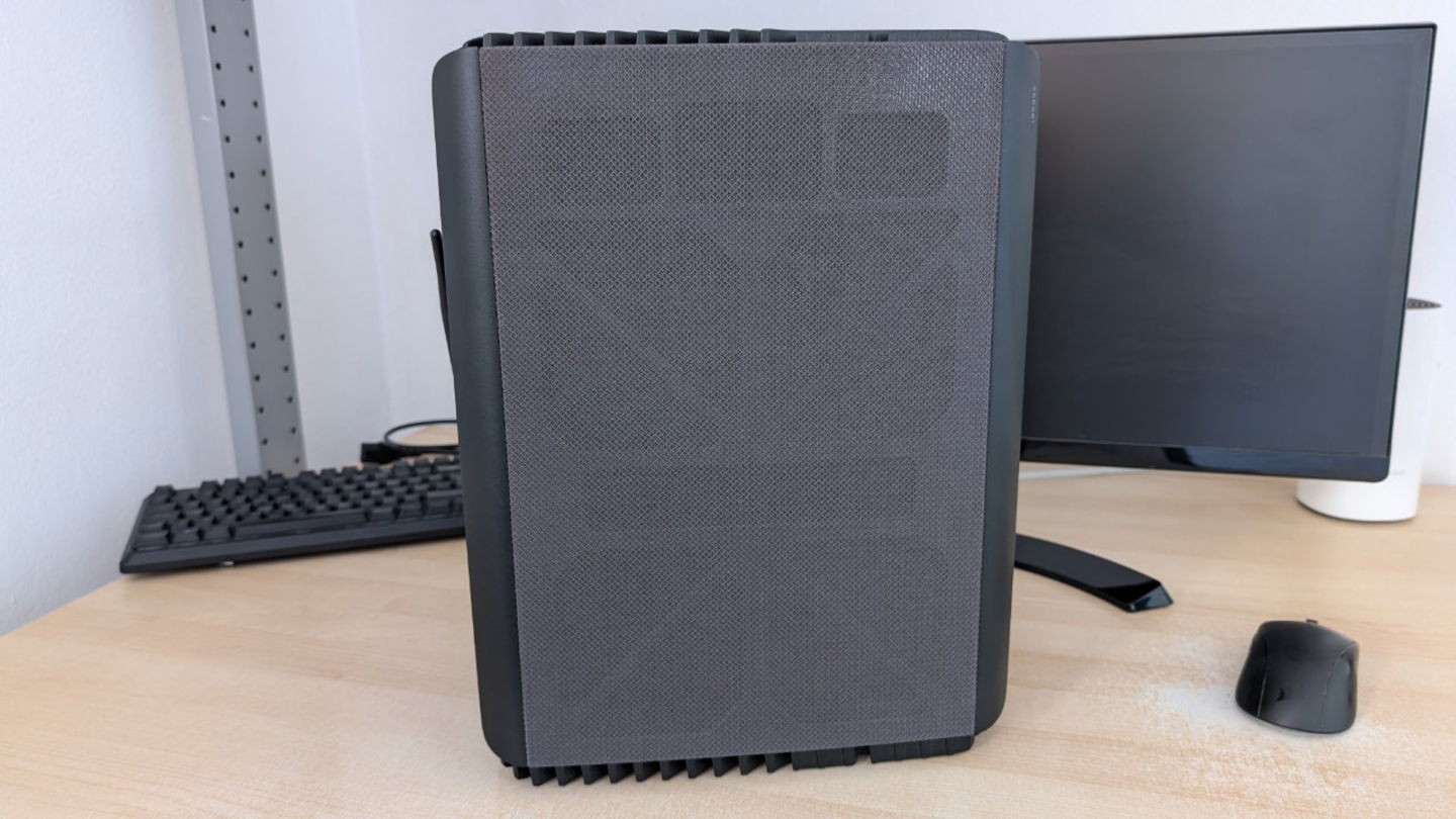CORSAIR ONE i500 - Lateral