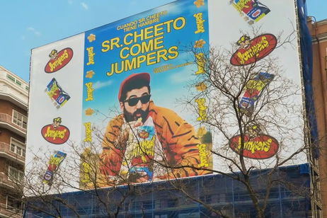 La misteriosa desaparición de la lona de Sr. Cheeto y Jumpers causa polémica y dudas en redes La misteriosa desaparición de la lona de Sr. Cheeto y Jumpers causa polémica y dudas en redes